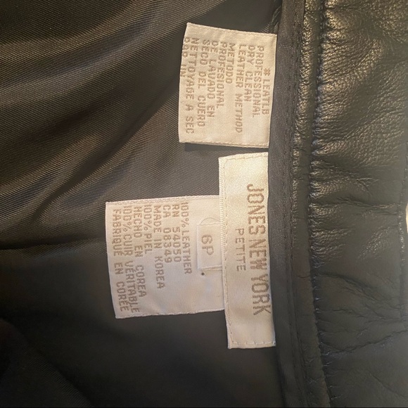 High waisted Black Leather Pants - Size 6 Petite - Picture 4 of 8